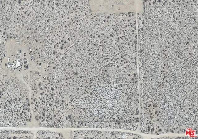 3rd image of 210 Avenue X, Llano, CA 93544 | MLS# 26855583