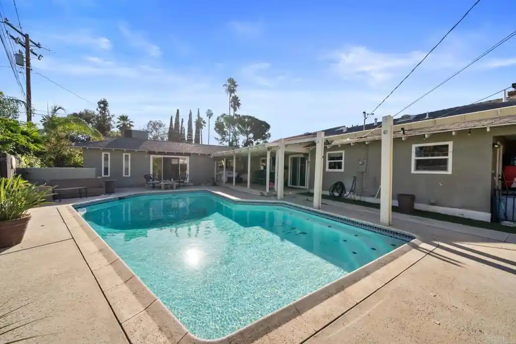 Photo 1 of Sale Pending at 2951 Mockingbird Ln, Hemet, CA 92544 | MLS# PTP2605093 | Listing updated on 2026-07-26