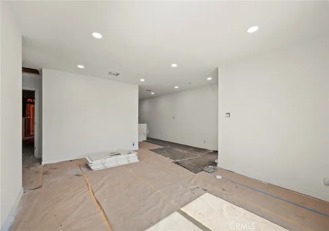 2nd image of 5776 Hesperia Ave, Encino, CA 91316 | MLS# SR26146575