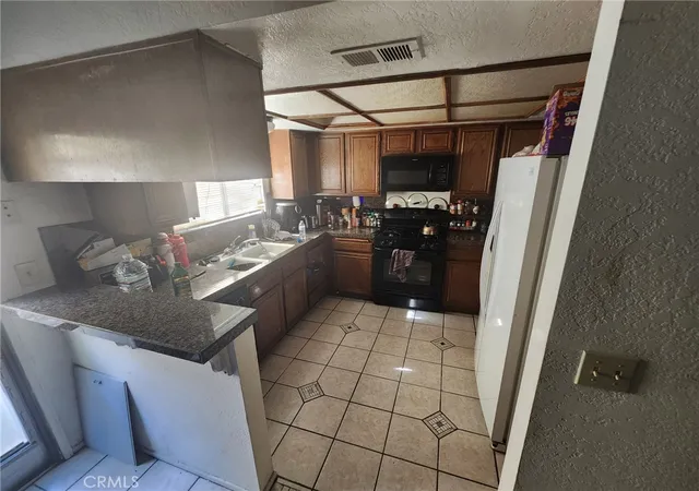 4th image of 1322 W Avenue J4, Lancaster, CA 93534 | MLS# SR26146679
