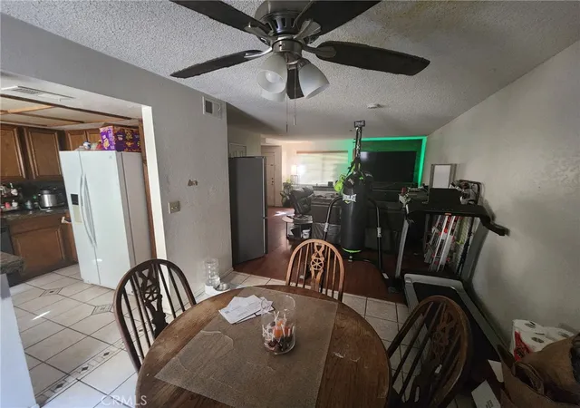 5th image of 1322 W Avenue J4, Lancaster, CA 93534 | MLS# SR26146679