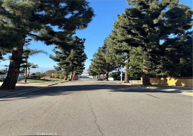 Photo 3 of Single family home for sale at 963 Ameluxen Ave, Hacienda Heights, CA 91745 | MLS# DW26105681 | Listing updated on 2026-10-03