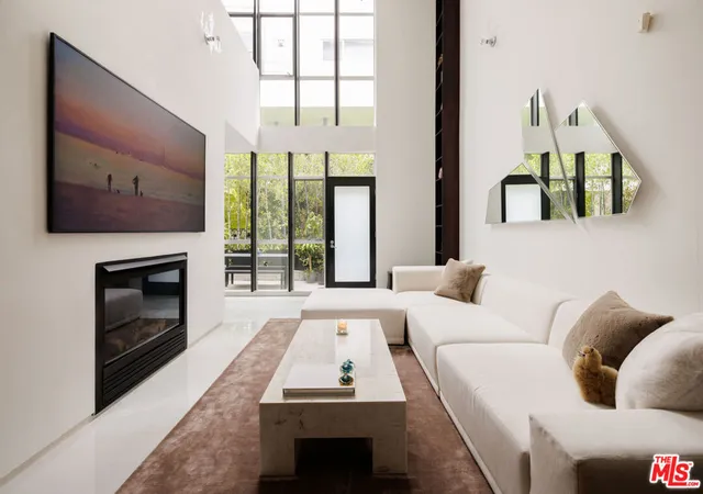 Photo 1 of Sale Pending at 825 N Kings Rd #2, West Hollywood, CA 90069 | MLS# 26853997 | Listing updated on 2026-10-03