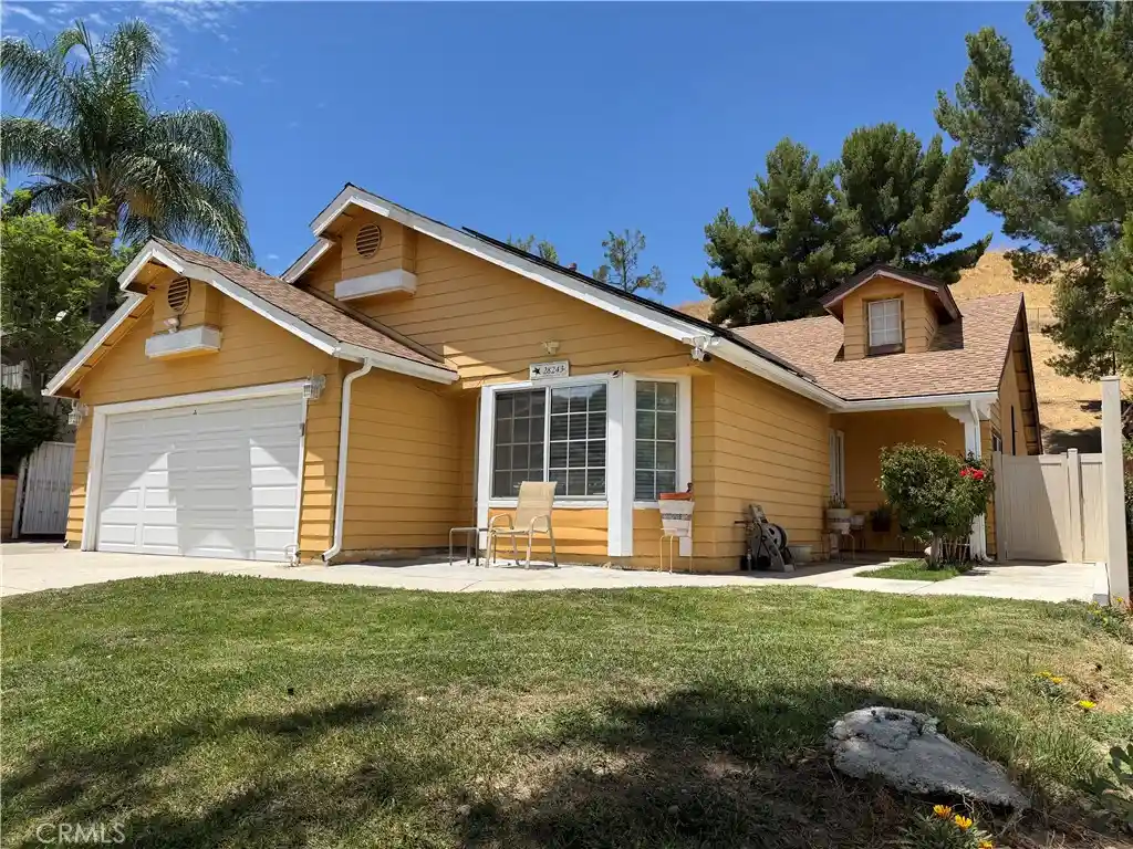 Single family home for sale at 28243 Royal, Castaic, CA 91384 | MLS# SR26145441