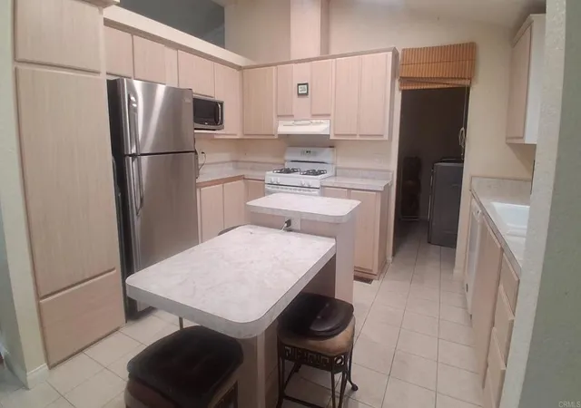 5th image of 1491 Puritan Wy, Oceanside, CA 92057 | MLS# PTP2605101