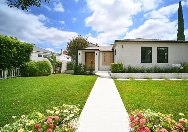 Photo 1 of Sale Pending at 5430 Geyser Ave, Tarzana, CA 91356 | MLS# AR26143849 | Listing updated on 2026-10-06