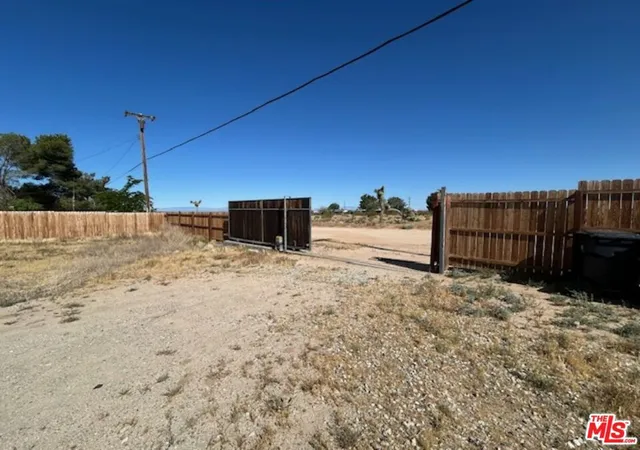 18th image of 46551 140th St, Lancaster, CA 93535 | MLS# 26856403