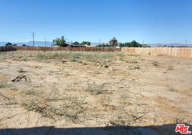 3rd image of 46551 140Th St, Lancaster, CA 93535 | MLS# 26856403