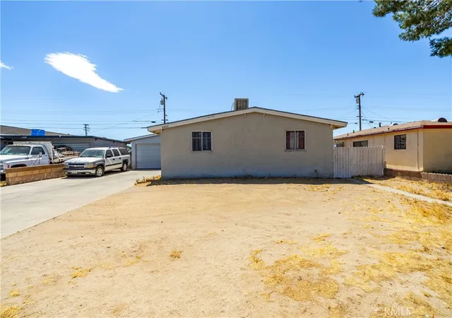 3rd image of 44251 Carolside Ave, Lancaster, CA 93535 | MLS# SR26146896