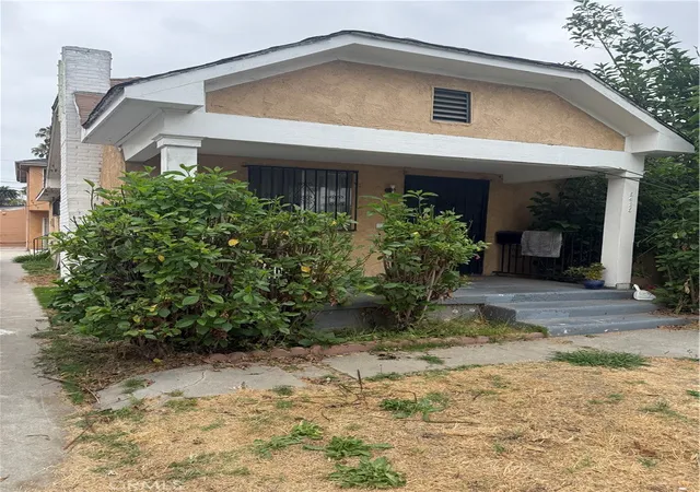 Photo 3 of Multi family home for sale at 5425 S St Andrews, Los Angeles, CA 90062 | MLS# PV26144478 | Listing updated on 2026-10-06
