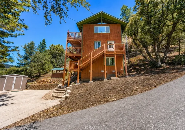 Homes for sale in Pine Mountain Club, CA | 1412 Lassen, Pine Mountain Club, CA 93222 | MLS# SR26146837