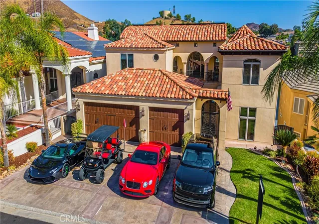 Photo 3 of Mansion for sale at 22166 W San Joaquin Dr, Canyon Lake, CA 92587 | MLS# SW26146927 | Listing updated on 2026-09-29