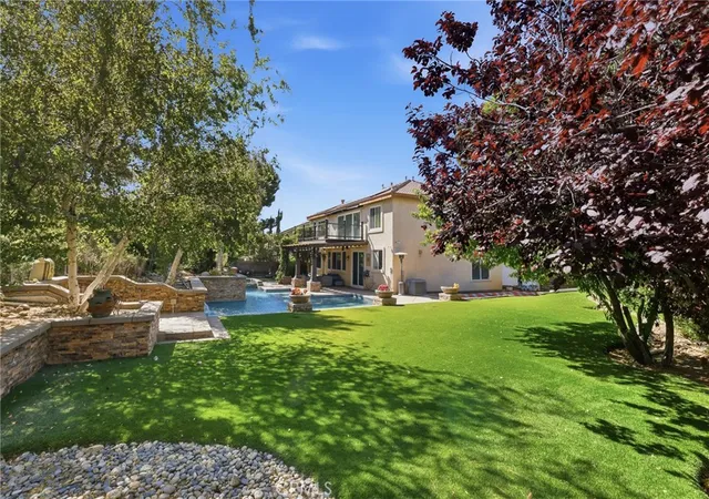 Photo 3 of Single family home for sale at 40301 Nido Ct, Palmdale, CA 93551 | MLS# SR26147025 | Listing updated on 2026-09-26