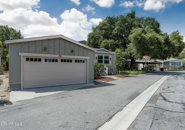 Photo 2 of Single family home for sale at 39 Nottingham Rd, Westlake Village, CA 91361 | MLS# 226003191 | Listing updated on 2026-09-30