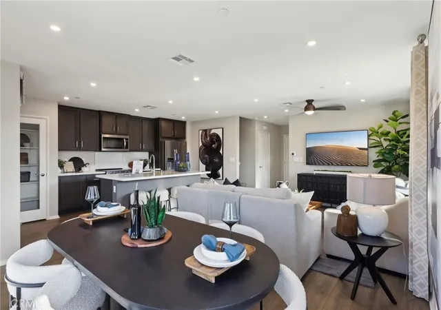 4th image of 6382 Moonfire Ln #5, Fontana, CA 92336 | MLS# SW26147216