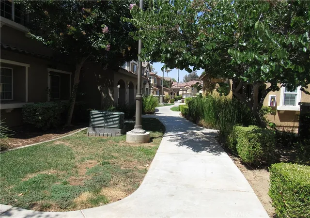 3rd image of 25890 Iris Ave, Moreno Valley, CA 92551