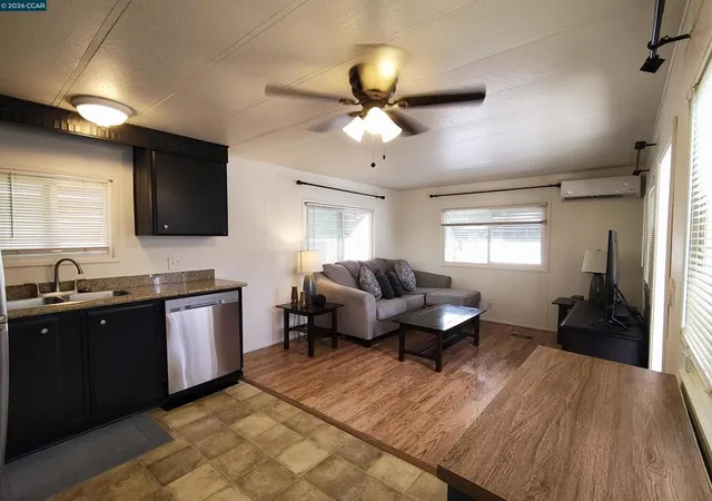 3rd image of 42 The Trees Dr, Concord, CA 94518 | MLS# 41140664
