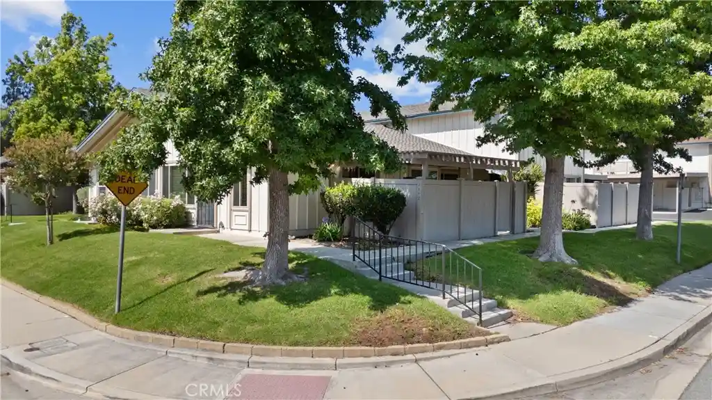 Condo for sale at 2192 Dawn Ct, Thousand Oaks, CA 91362 | MLS# SR26145742