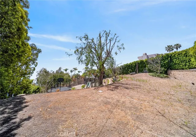 12th image of 719 Davis Wy, Laguna Beach, CA 92651 | MLS# NP26123131