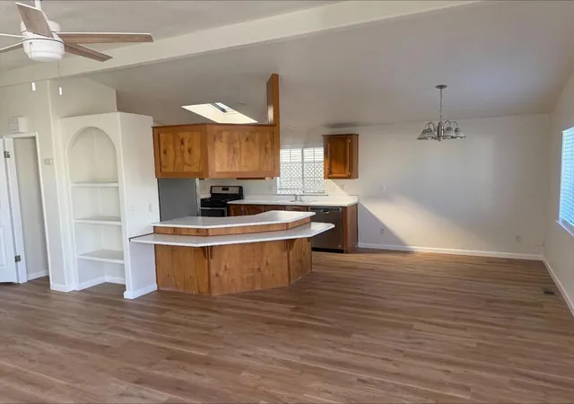 2nd image of 433 Sylvan Ave #84, Mountain View, CA 94041 | MLS# ML82053299