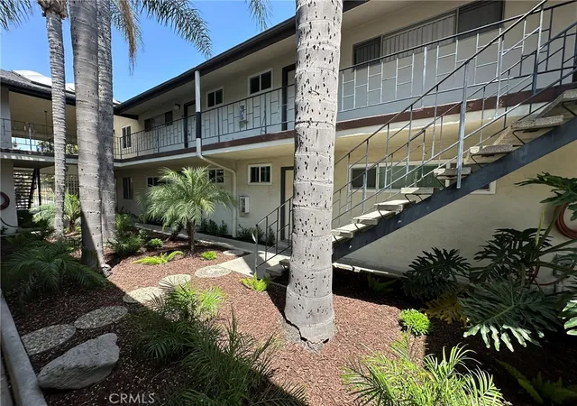 4th image of 3546 3550 Los Flores Blvd, Lynwood, CA 90262 | MLS# PW26147379