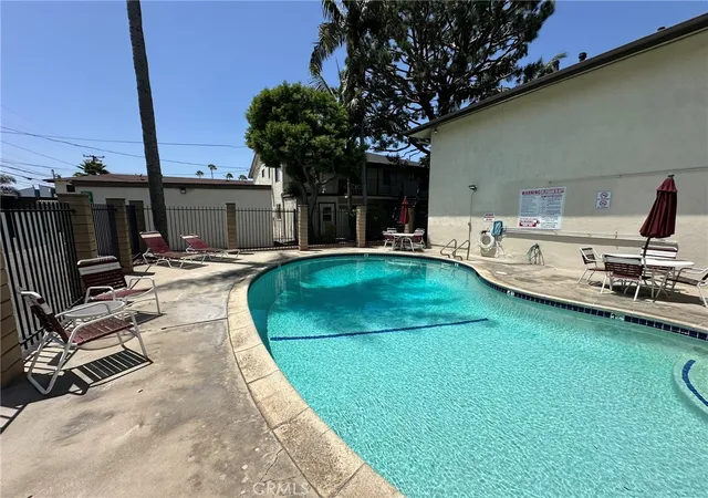 5th image of 3546 3550 Los Flores Blvd, Lynwood, CA 90262 | MLS# PW26147379