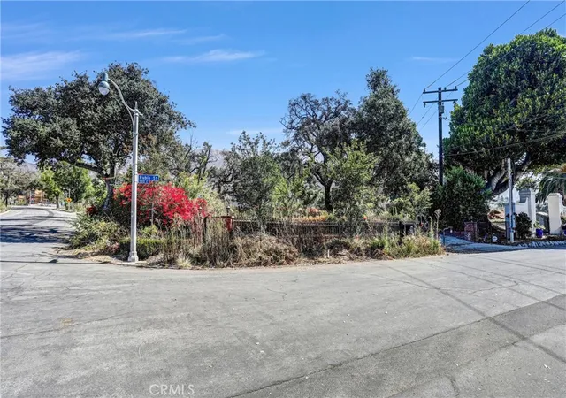 3rd image of 1085 Rubio, Altadena, CA 91001 | MLS# AR26146258
