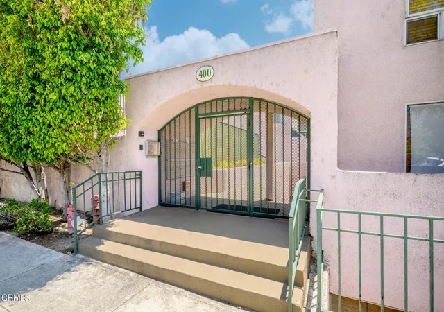 1st image of 400 Monterey Rd #16, Glendale, CA 91206 | MLS# P1-27889