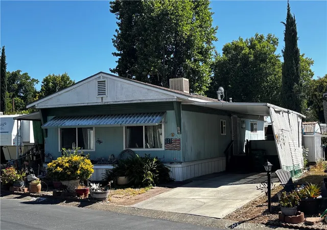 Photo 2 of Manufactured home for sale at 567 E Lassen #206, Chico, CA 95973 | MLS# SN26145423 | Listing updated on 2026-10-04