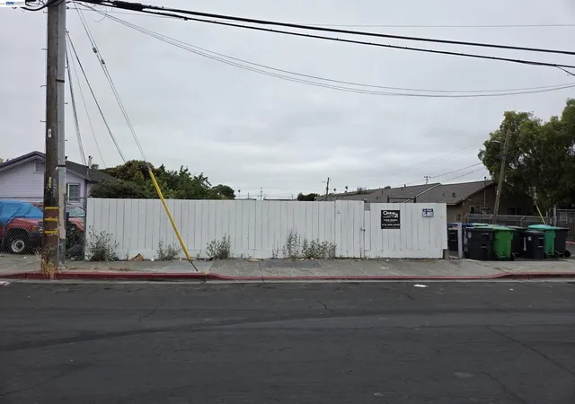 2nd image of 22329 S Garden Ave, Hayward, CA 94541 | MLS# 41140673