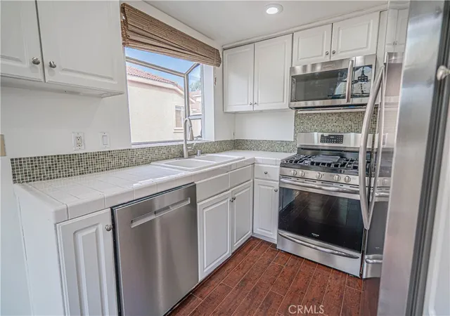 Photo 2 of Condo for sale at 19845 Sandpiper Pl #144, Newhall, CA 91321 | MLS# SR26147444 | Listing updated on 2026-08-04