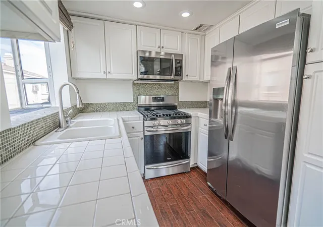 Photo 3 of Condo for sale at 19845 Sandpiper Pl #144, Newhall, CA 91321 | MLS# SR26147444 | Listing updated on 2026-08-04