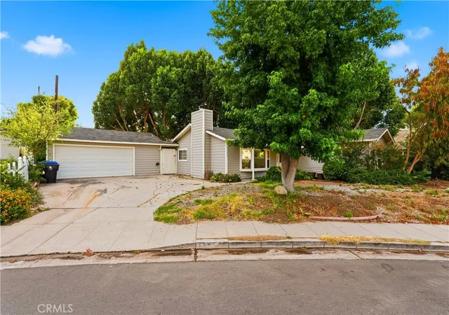 1st image of 5345 Don Pio Dr, Woodland Hills, CA 91364 | MLS# SR26147564