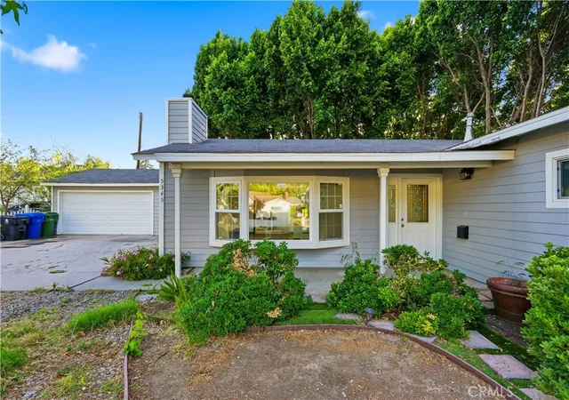 4th image of 5345 Don Pio Dr, Woodland Hills, CA 91364 | MLS# SR26147564