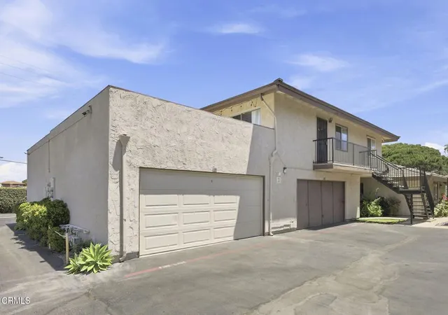 2nd image of 2753 Wendy Pl #A, Port Hueneme, CA 93041 | MLS# V1-37437