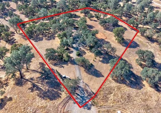 Photo 3 of Single family home for sale at 4139 Vista Grande Way, Mariposa, CA 95338 | MLS# MP26147598 | Listing updated on 2026-09-27