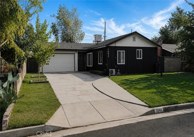 1st image of 1042 W Avenue J10, Lancaster, CA 93534 | MLS# SR26147659