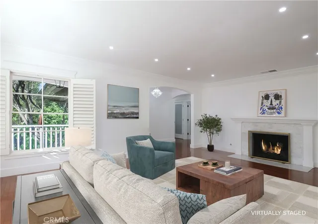 Photo 3 of Sale Pending at 300 Via Alcance, Palos Verdes Estates, CA 90274 | MLS# PV26146472 | Listing updated on 2026-10-01