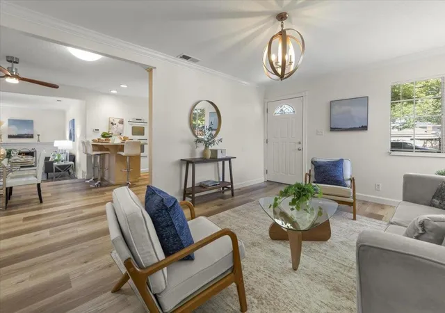 3rd image of 1562 Kooser Rd, San Jose, CA 95118 | MLS# ML82053091