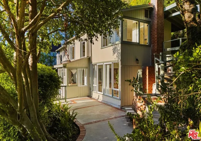 Photo 2 of Single family home for sale at 8223 Yucca Trl, Los Angeles, CA 90046 | MLS# 26856751 | Listing updated on 2026-09-07