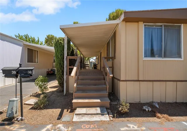 3rd image of 11414 Serra Rd #38, Apple Valley, CA 92307 | MLS# HD26146956