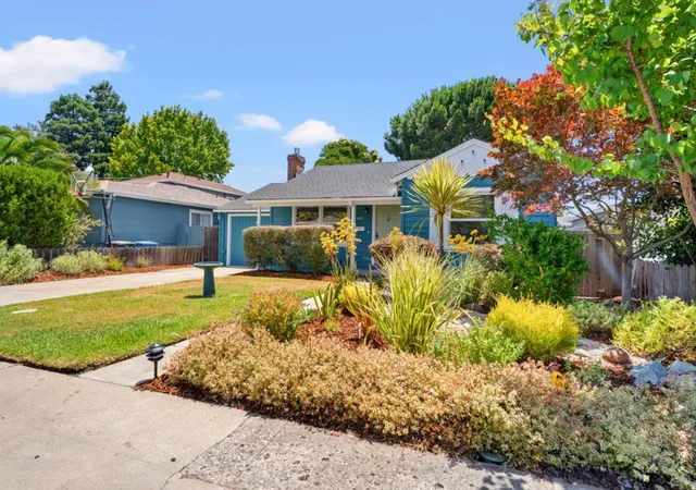 Homes for sale in San Carlos, CA | 1035 Cherry St, San Carlos, CA 94070 | MLS# ML82053354