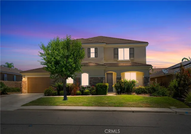 Photo 2 of Sale Pending at 29034 Shorecliff Cir, Menifee, CA 92585 | MLS# IG26145645 | Listing updated on 2026-10-02