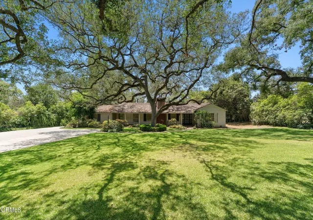 3rd image of 300 W Orange Grove Ave, Arcadia, CA 91006 | MLS# P1-27897