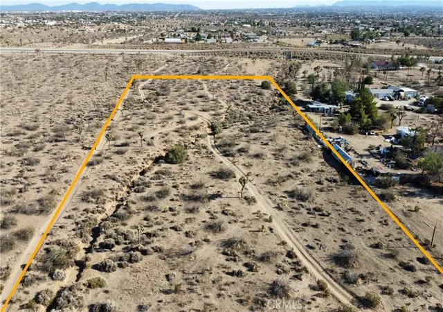 Homes for sale in Oak Hills, CA | 0 Desert Ln, Oak Hills, CA 92344 | MLS# WS26147837