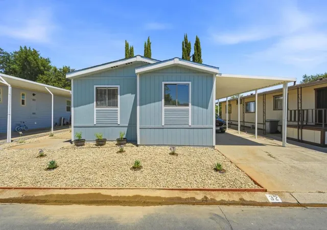 Photo 2 of Manufactured home for sale at 19690 N Highway 99 #32, Acampo, CA 95220 | MLS# ML82053363 | Listing updated on 2026-07-07