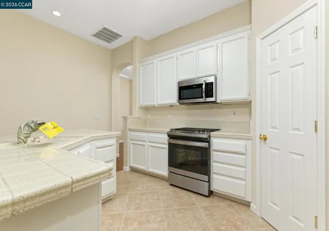 Homes for sale in Roseville, CA | 1689 Soledad Dr, Roseville, CA 95747 | MLS# 41140727