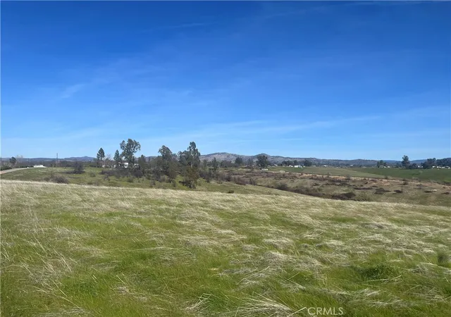 Photo 3 of Sale Pending at 2 Butte Vista Rd, Oroville, CA 95966 | MLS# SN26147730 | Listing updated on 2026-09-06