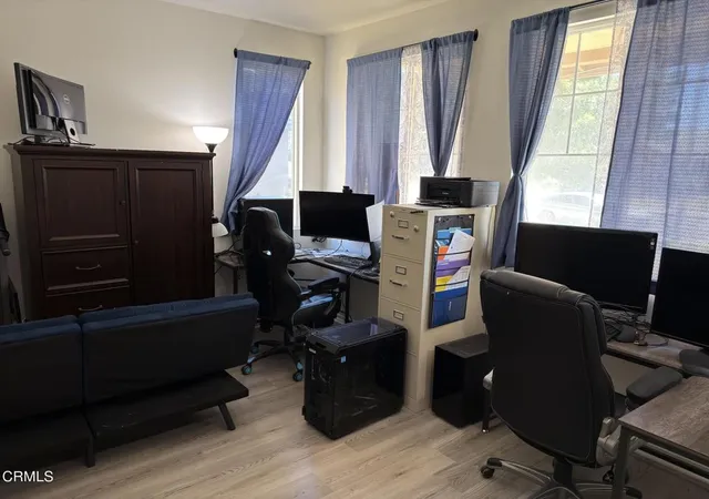 4th image of 45444 Stanridge Ave, Lancaster, CA 93535 | MLS# V1-37451