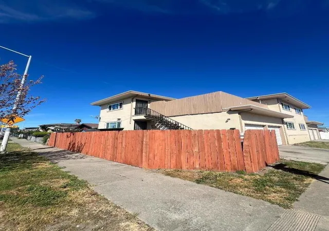 Homes for sale in Richmond, CA | 457 S 18Th St, Richmond, CA 94804 | MLS# ML82053373